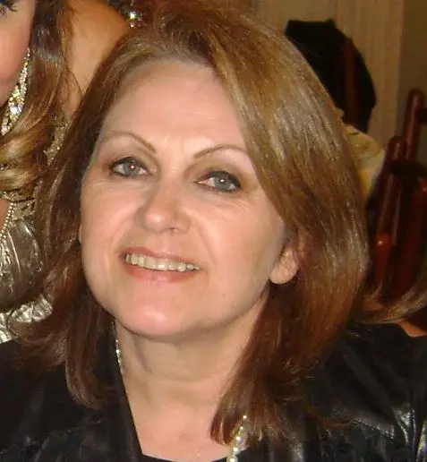 Dóres Schuh Teixeira